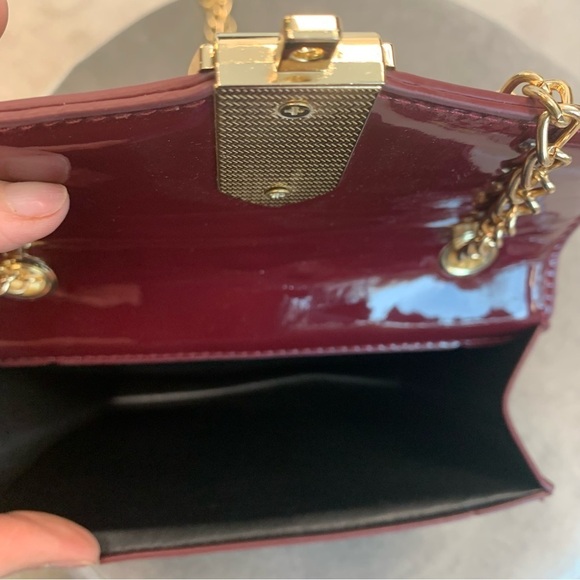 Red burgundy Messenger Bag small Shoulder Bag Crocodile pattern Flap chain Sling - Picture 8 of 12